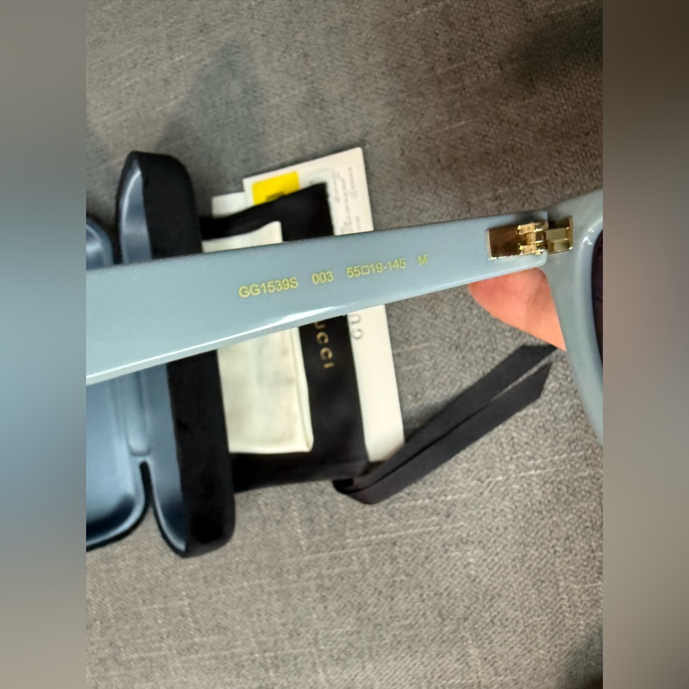 Gucci GG logo mirrored sunglasses - Picture 9 of 10